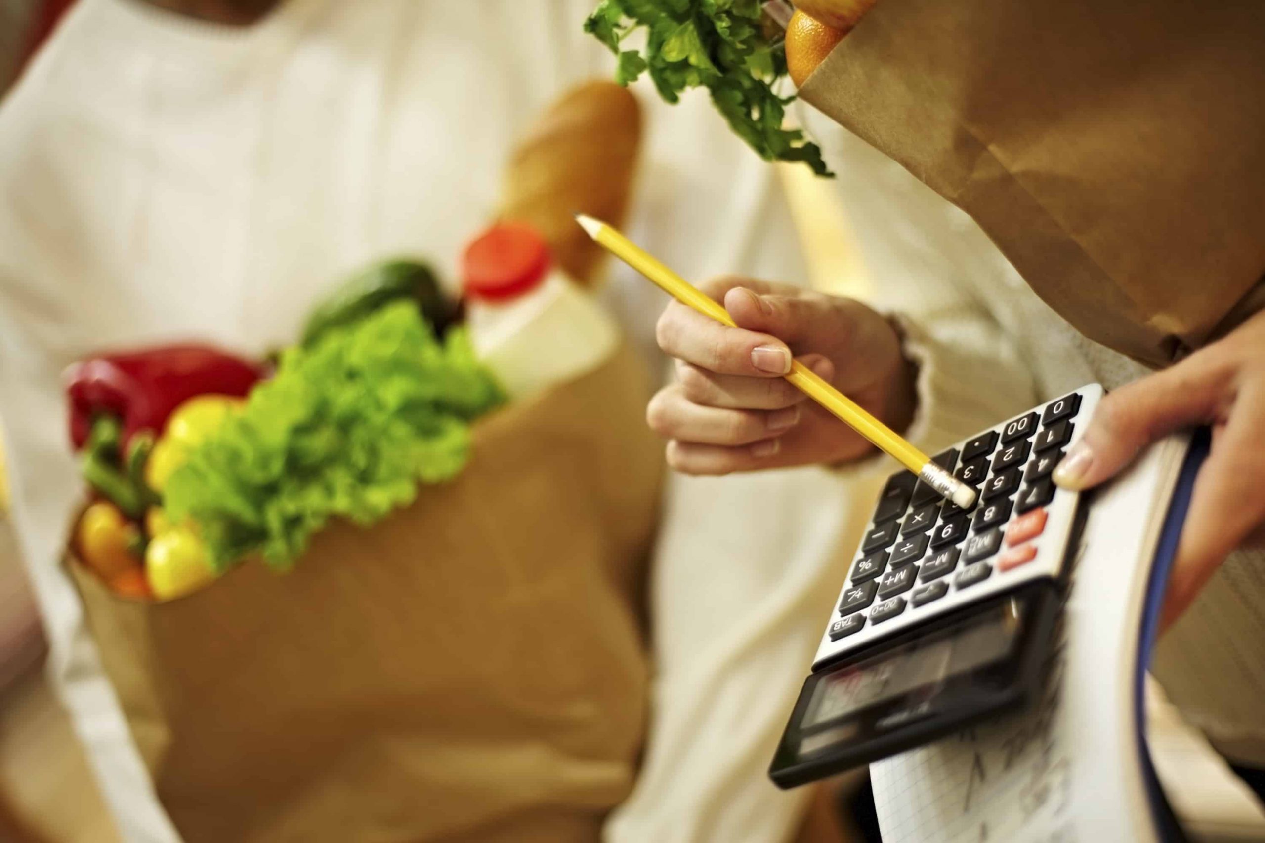 ¿Cómo ahorrar dinero en comida sin pasar hambre?