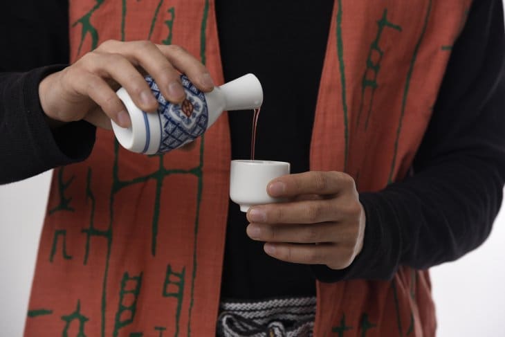 Conoce cómo beber el sake